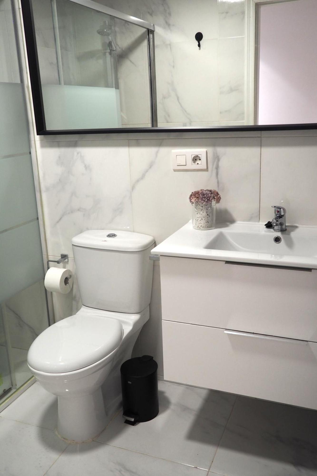 Moderno Apartamento Con Garaje Privado En El Centro De Vigo Esterno foto