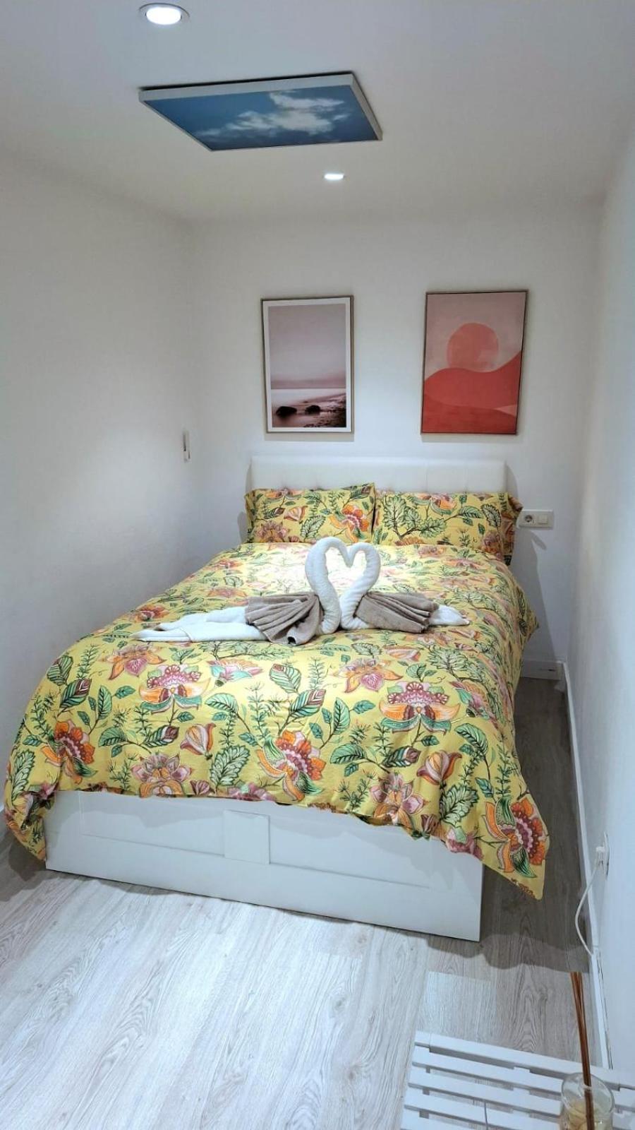 Moderno Apartamento Con Garaje Privado En El Centro De Vigo Esterno foto