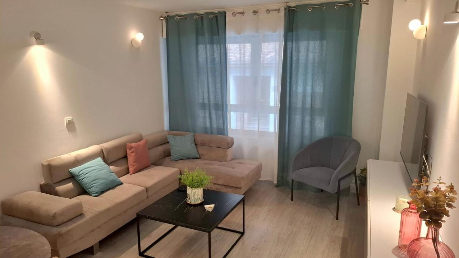 Moderno Apartamento Con Garaje Privado En El Centro De Vigo Esterno foto