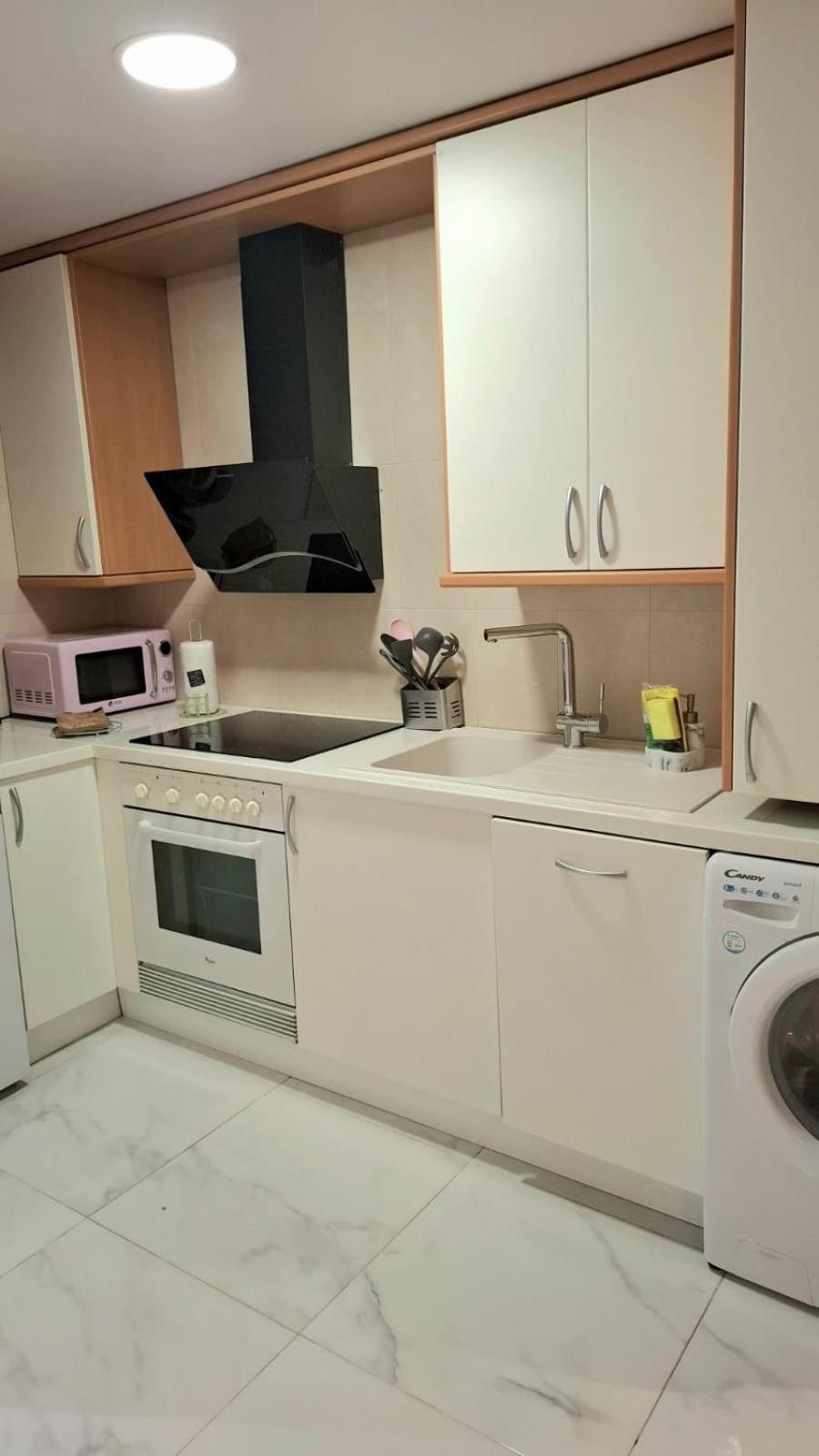 Moderno Apartamento Con Garaje Privado En El Centro De Vigo Esterno foto