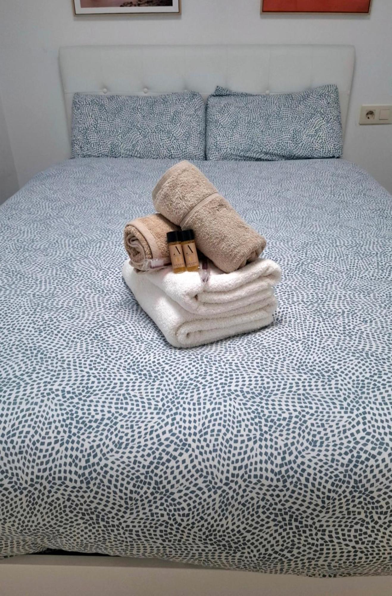 Moderno Apartamento Con Garaje Privado En El Centro De Vigo Camera foto